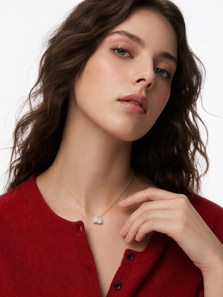 Emerald & Pear Toi et Moi Necklace