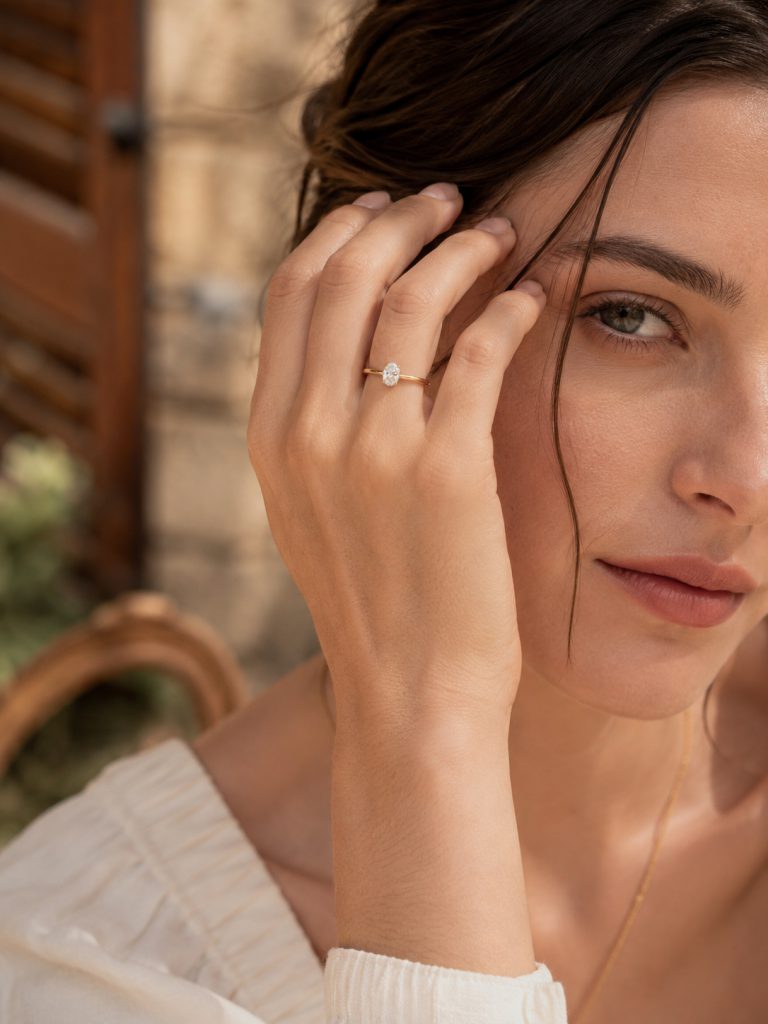Geometric Lab-Grown Diamond Stackable Ring — Oval Cut